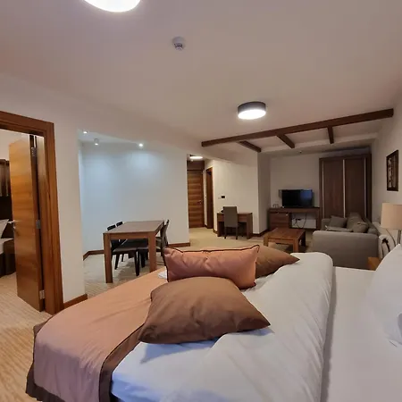 Queen Privatni App U Sklopu Aparthotela Vucko 4* Jahorina