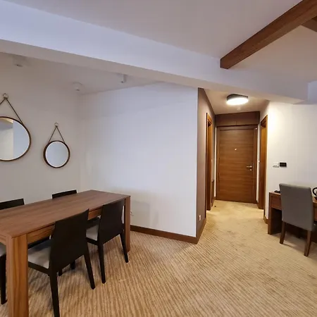 Queen Privatni App U Sklopu Aparthotela Vucko Apartman