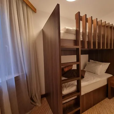 Queen Privatni App U Sklopu Aparthotela Vucko 4* Jahorina